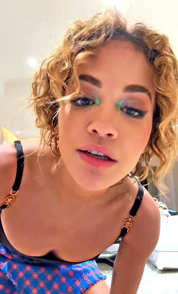 rita-ora gallery photo #2080