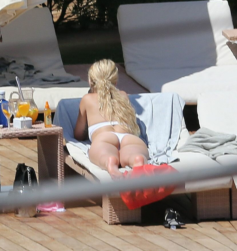 rita-ora gallery photo #2529