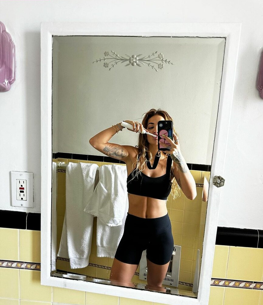 rita-ora gallery photo #3540