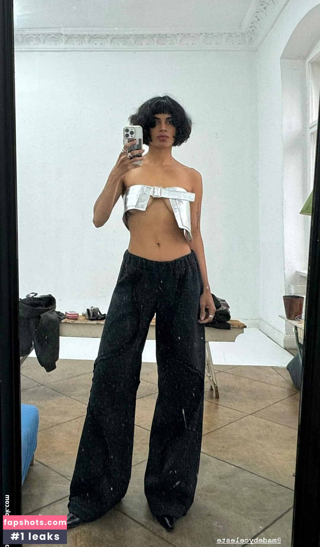 Riya Hamid nude babe gallery