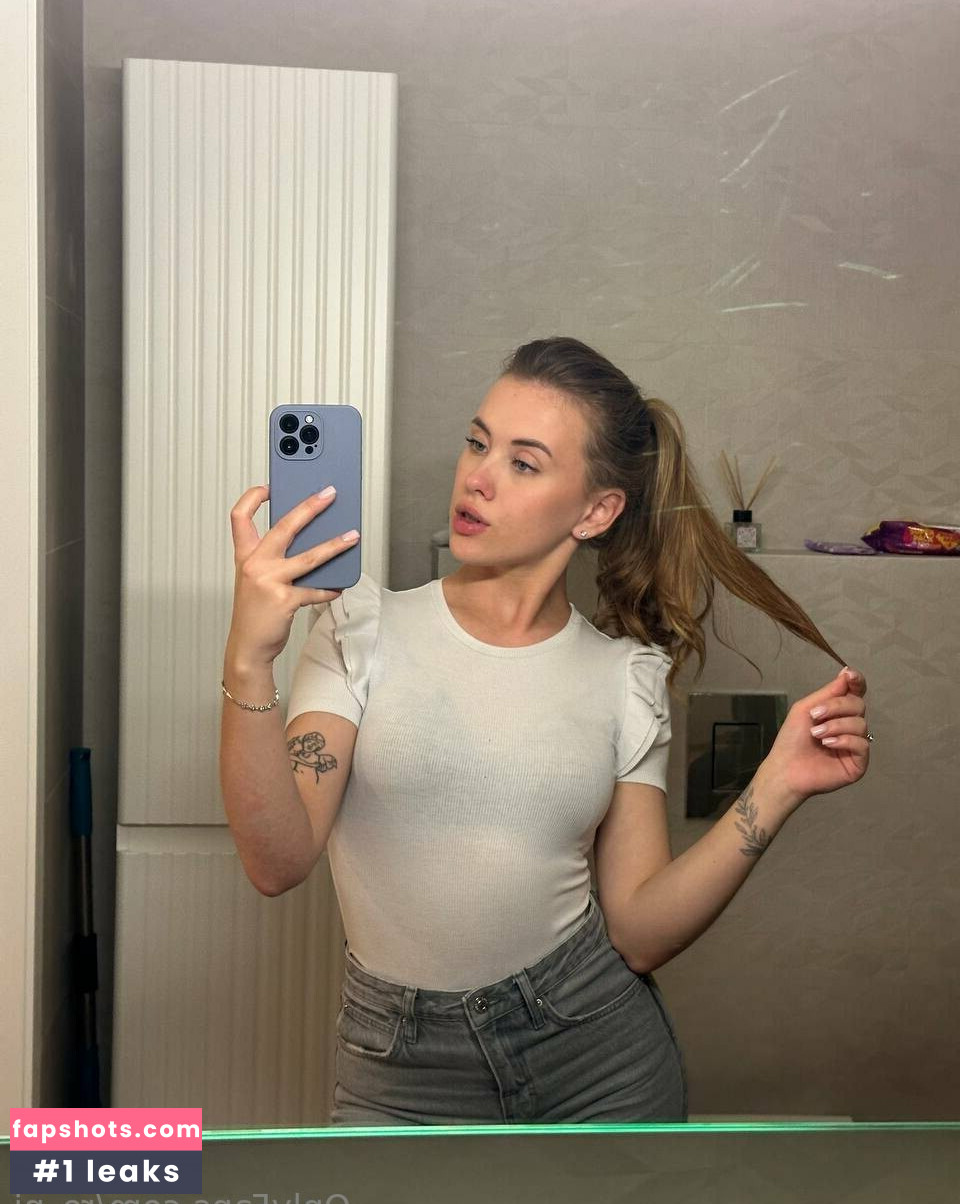 ro_ni gallery photo #3