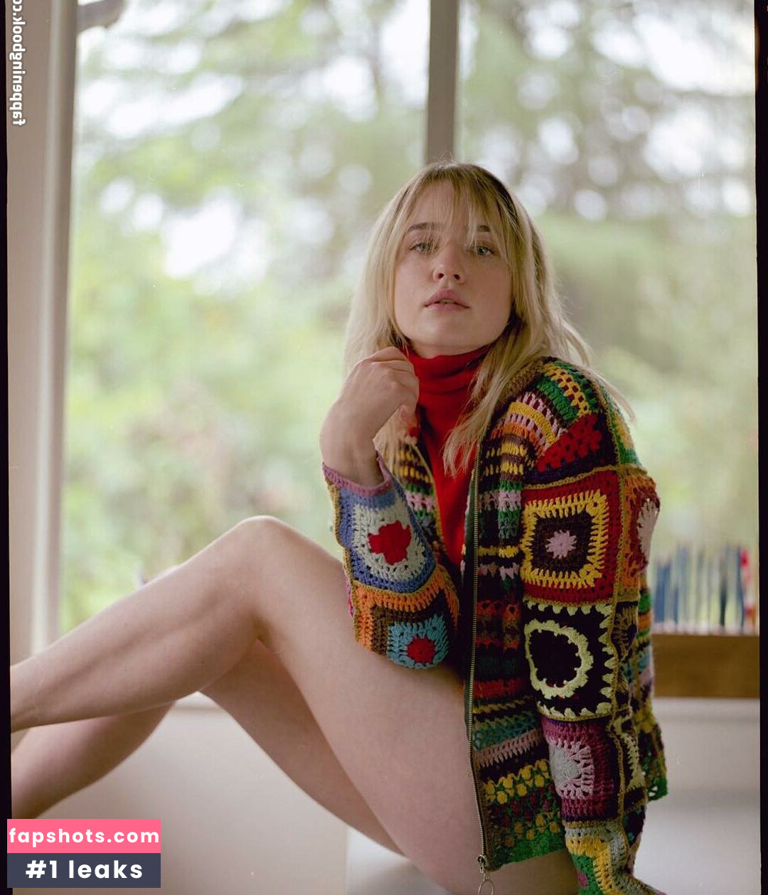 Roan Curtis gallery photo #7