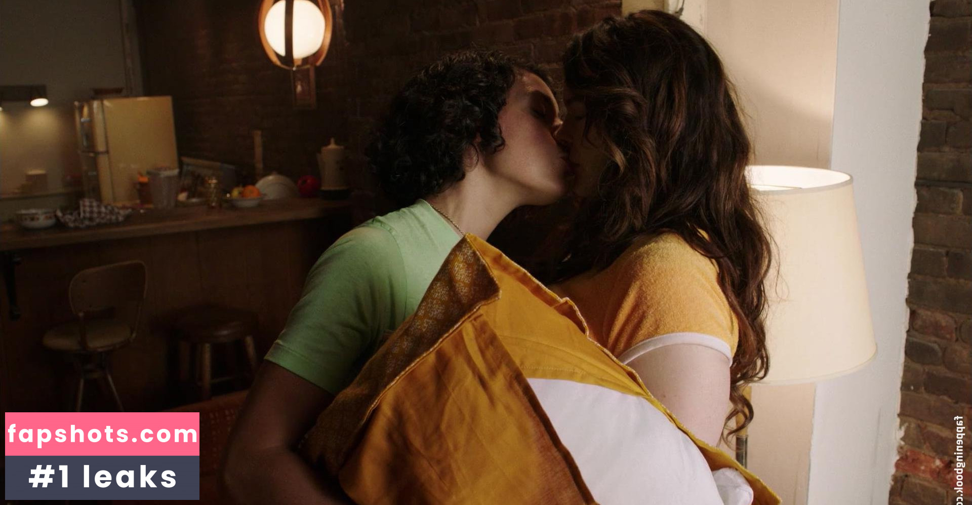 Roberta Colindrez gallery photo #2