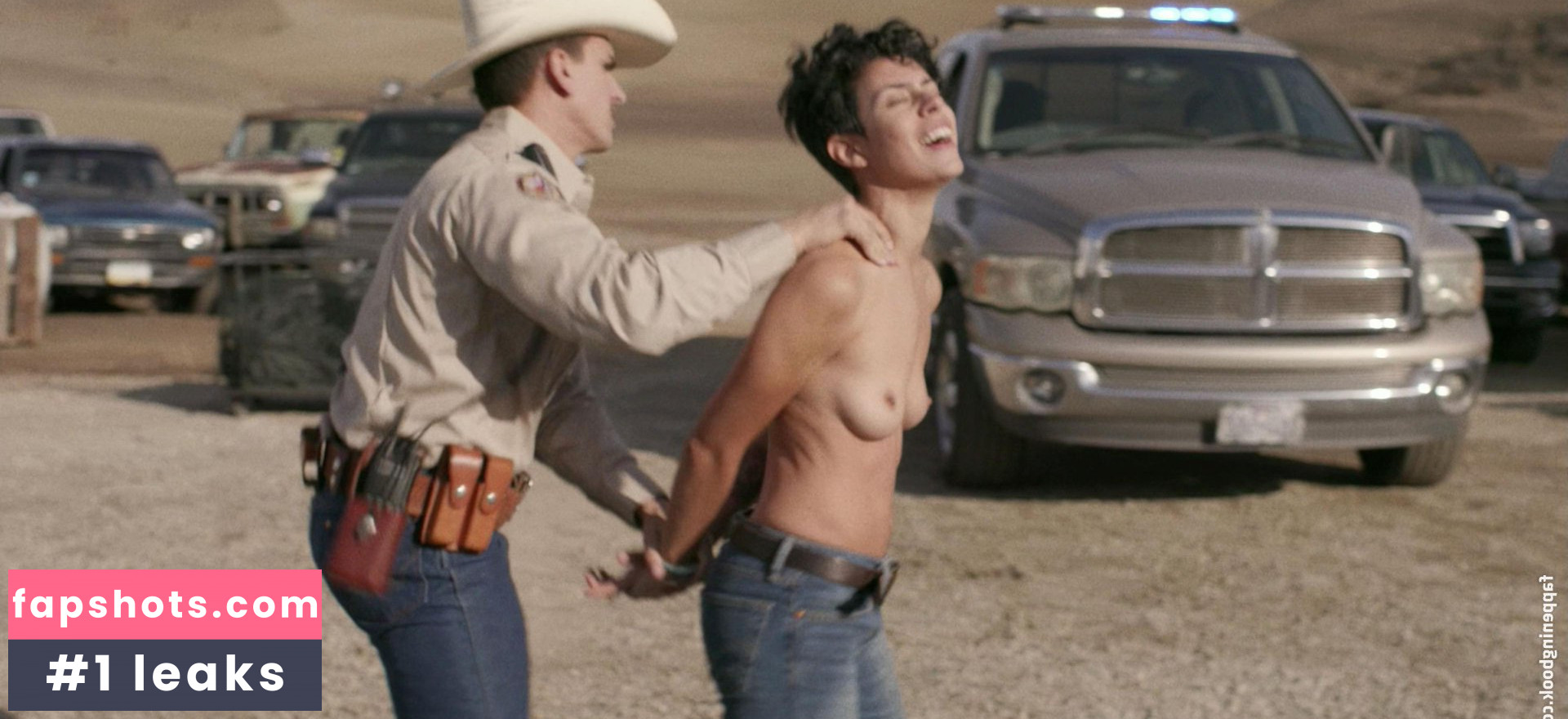 Roberta Colindrez gallery photo #7