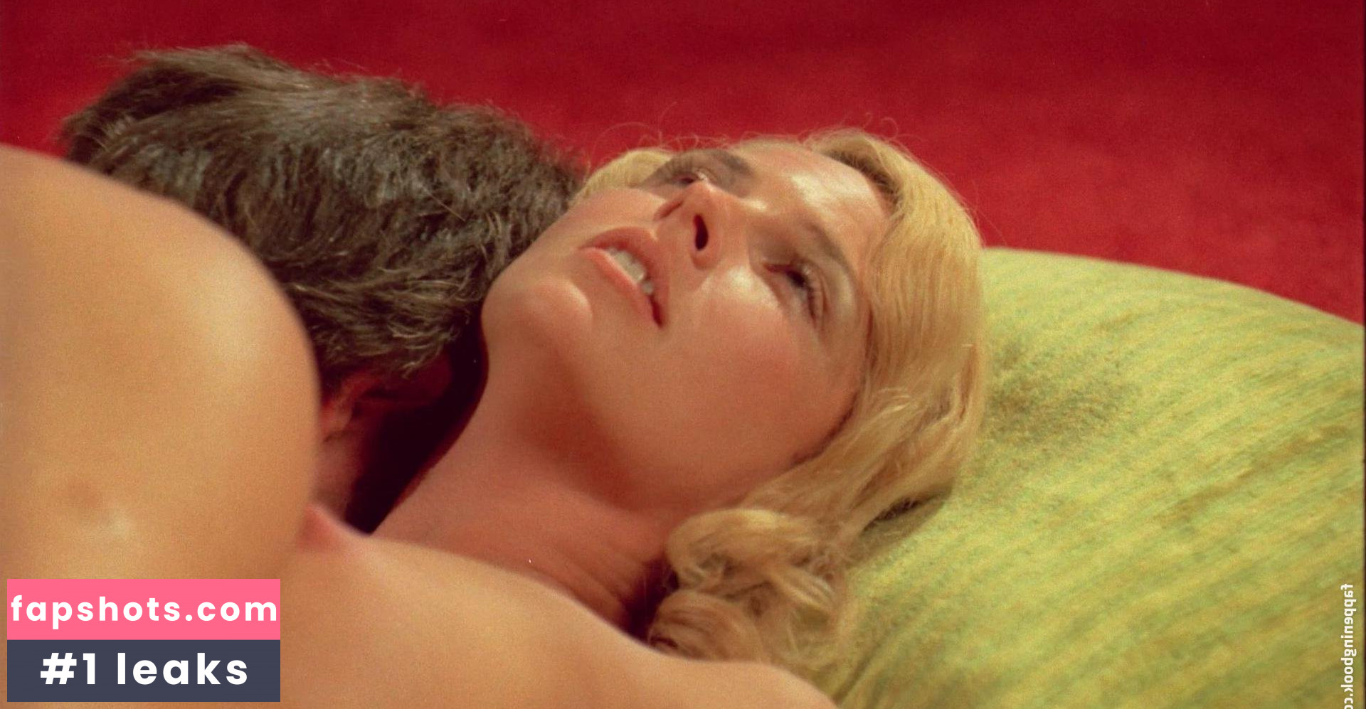 Roberta Collins gallery photo #10