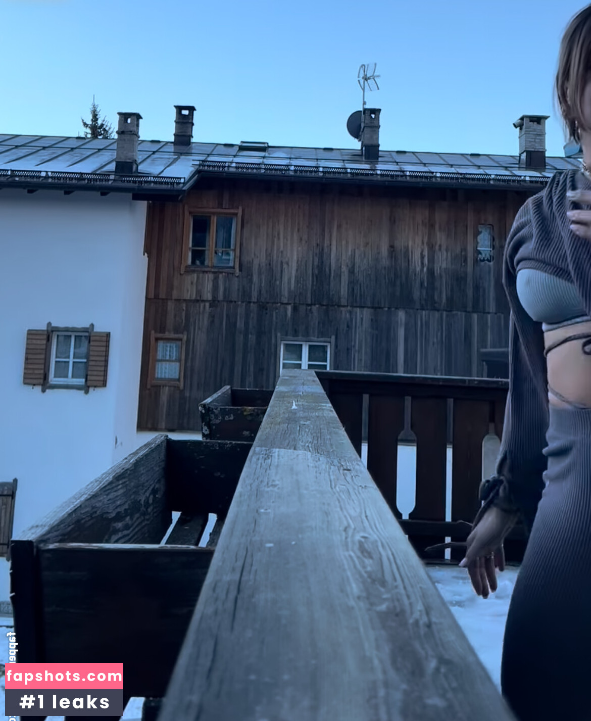 Roberta Vanzela gallery photo #6