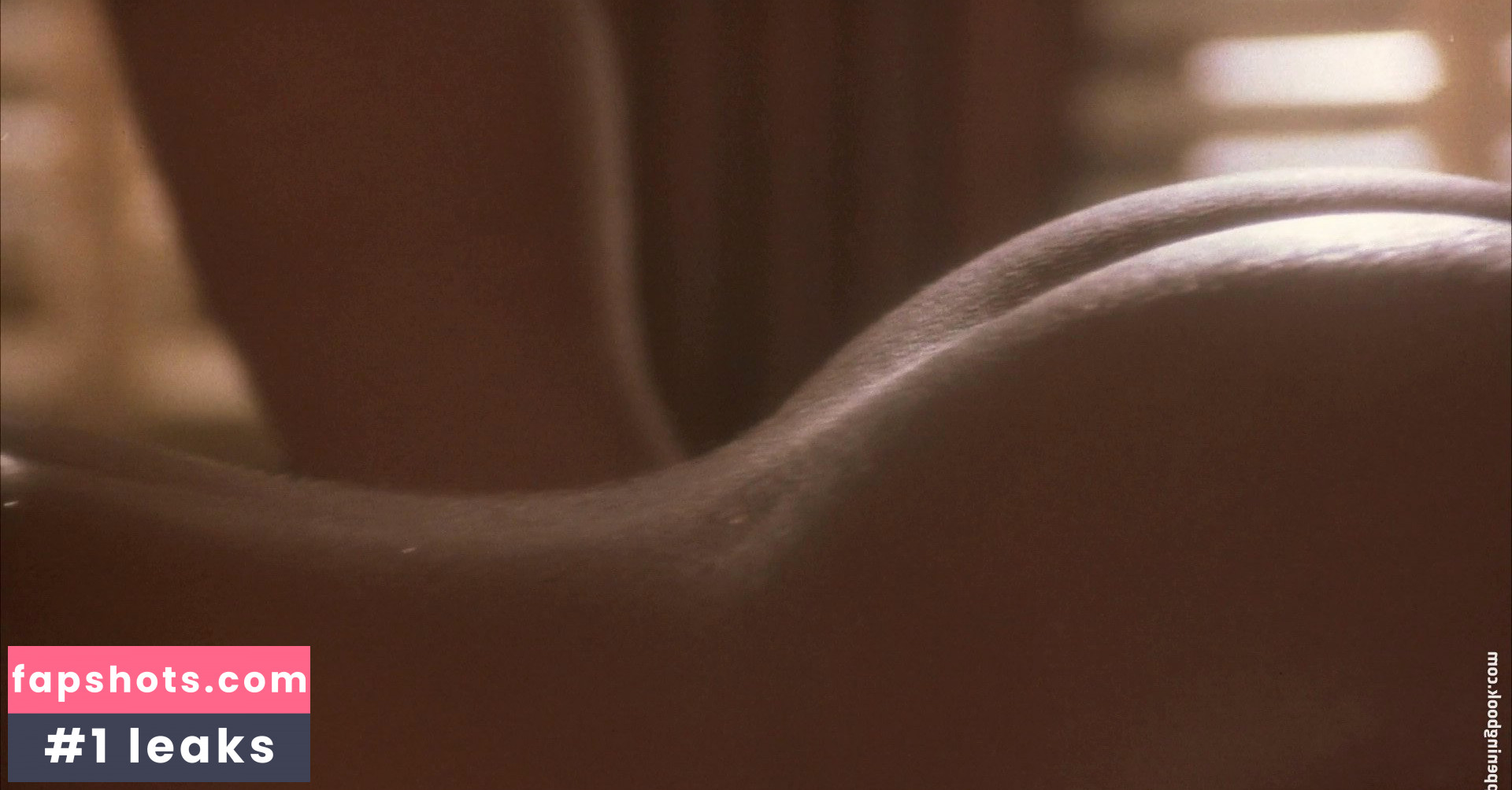 Robin Givens nude babe gallery