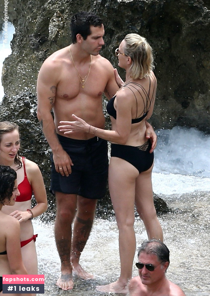 Robin Wright gallery photo #133