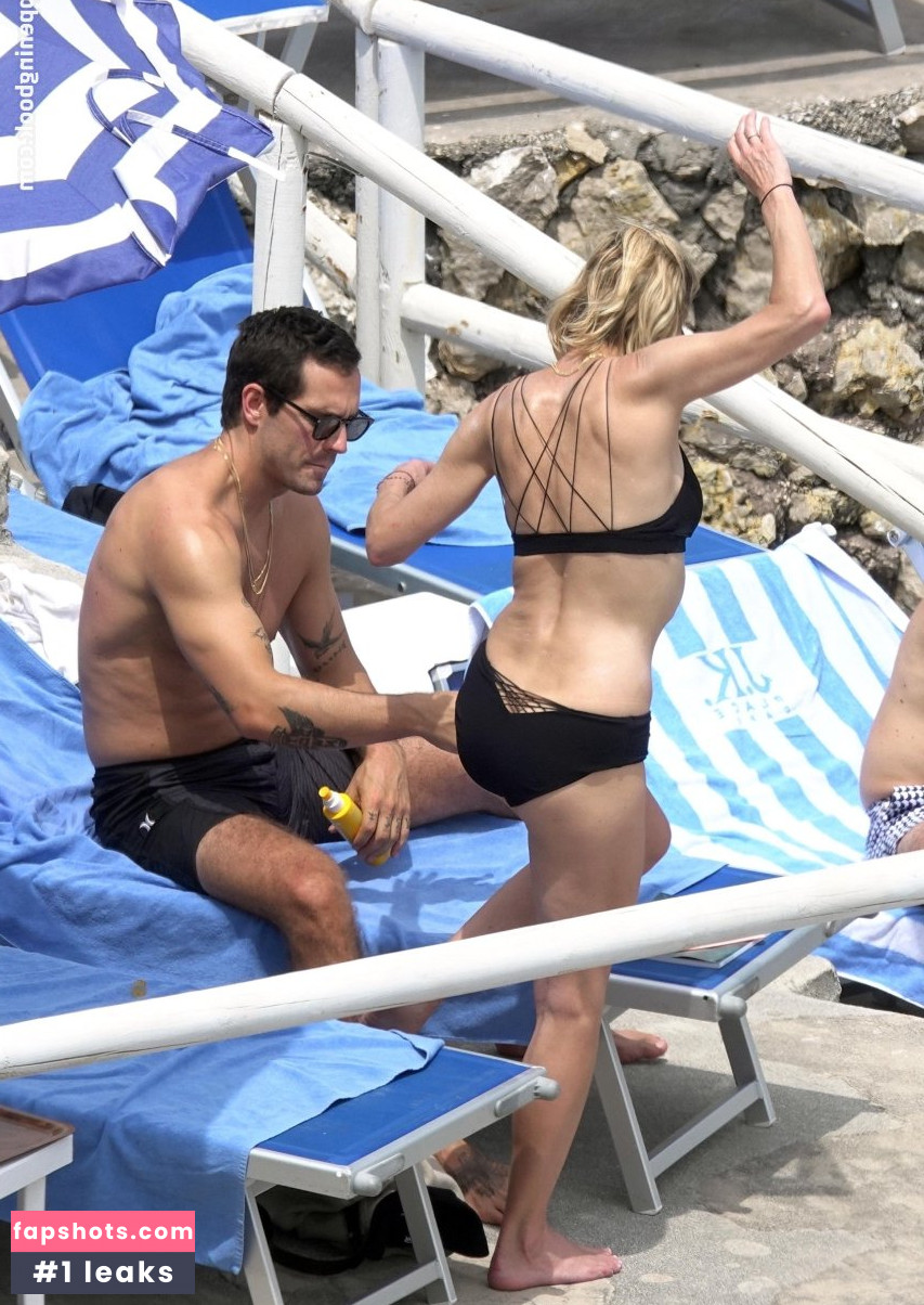 Robin Wright gallery photo #143