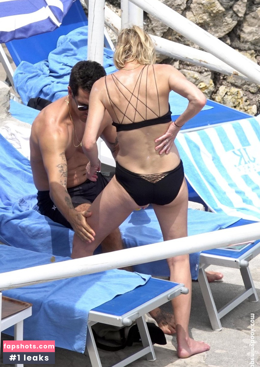 Robin Wright gallery photo #144