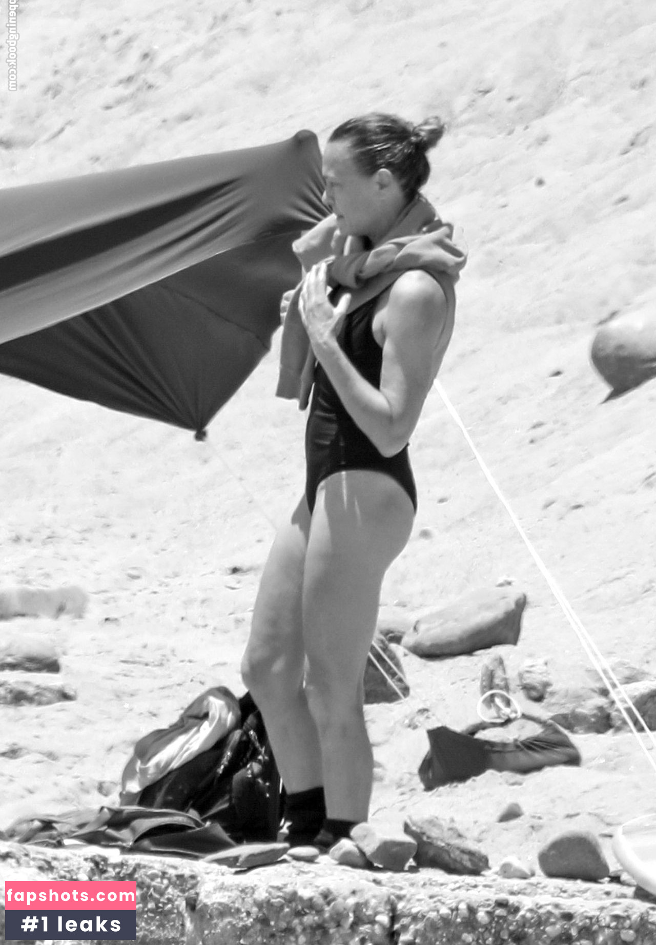 Robin Wright gallery photo #77