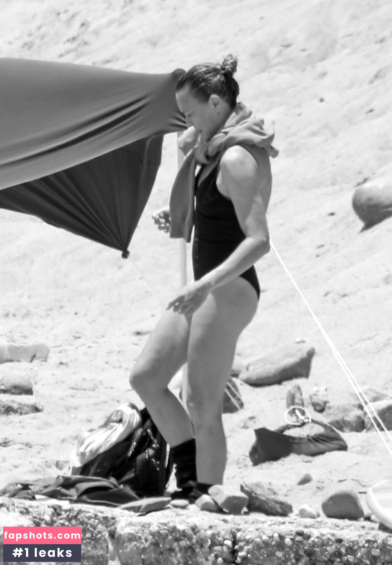 Robin Wright gallery photo #78