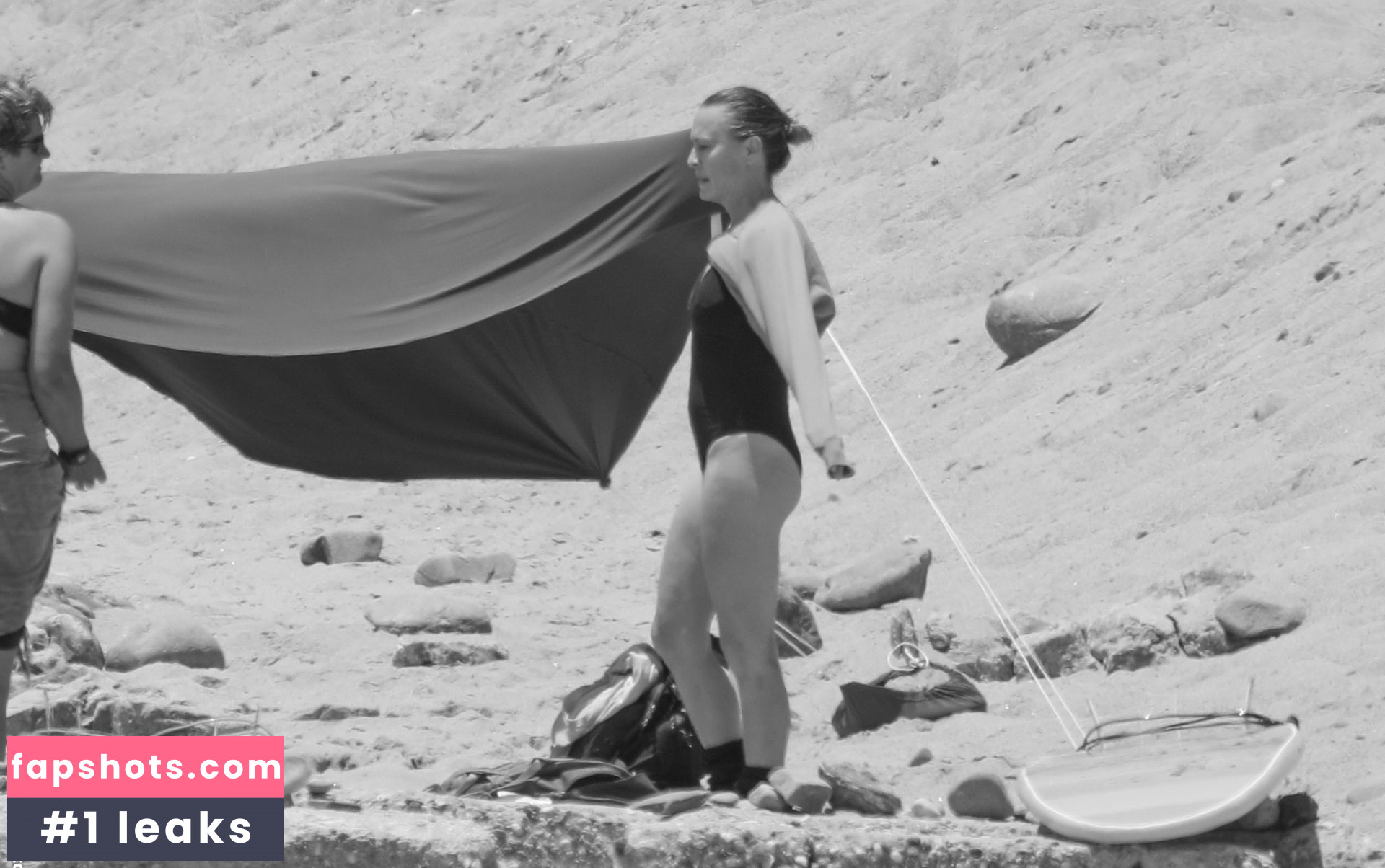 Robin Wright gallery photo #80