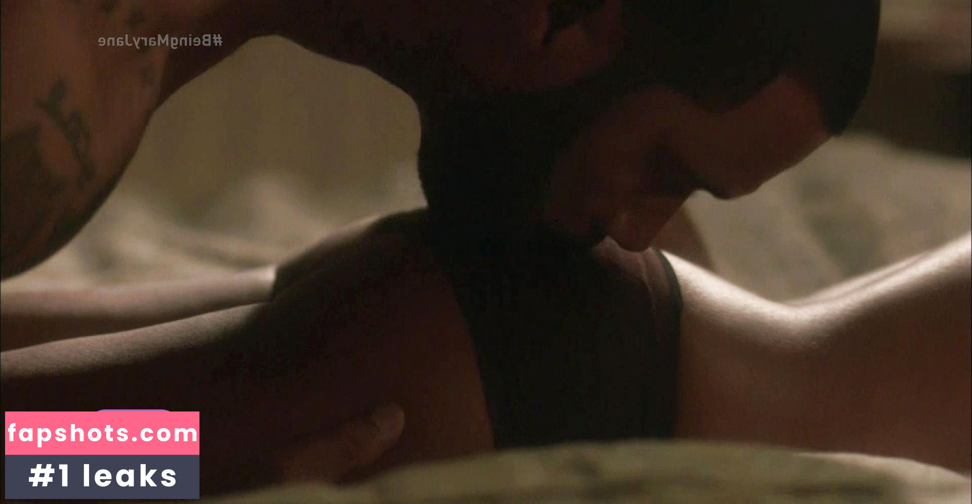 Robinne Lee gallery photo #2