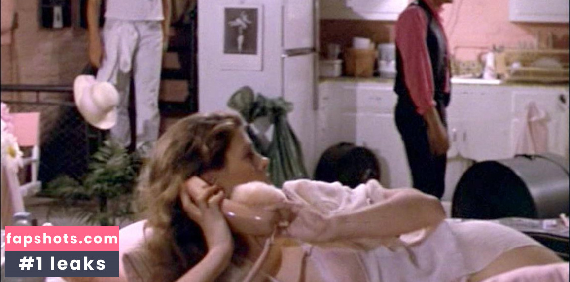 Robyn Douglass gallery photo #2