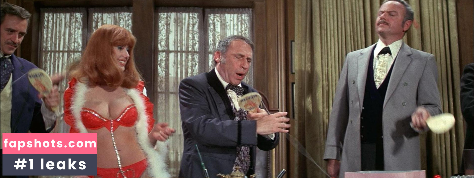 Robyn Hilton gallery photo #16