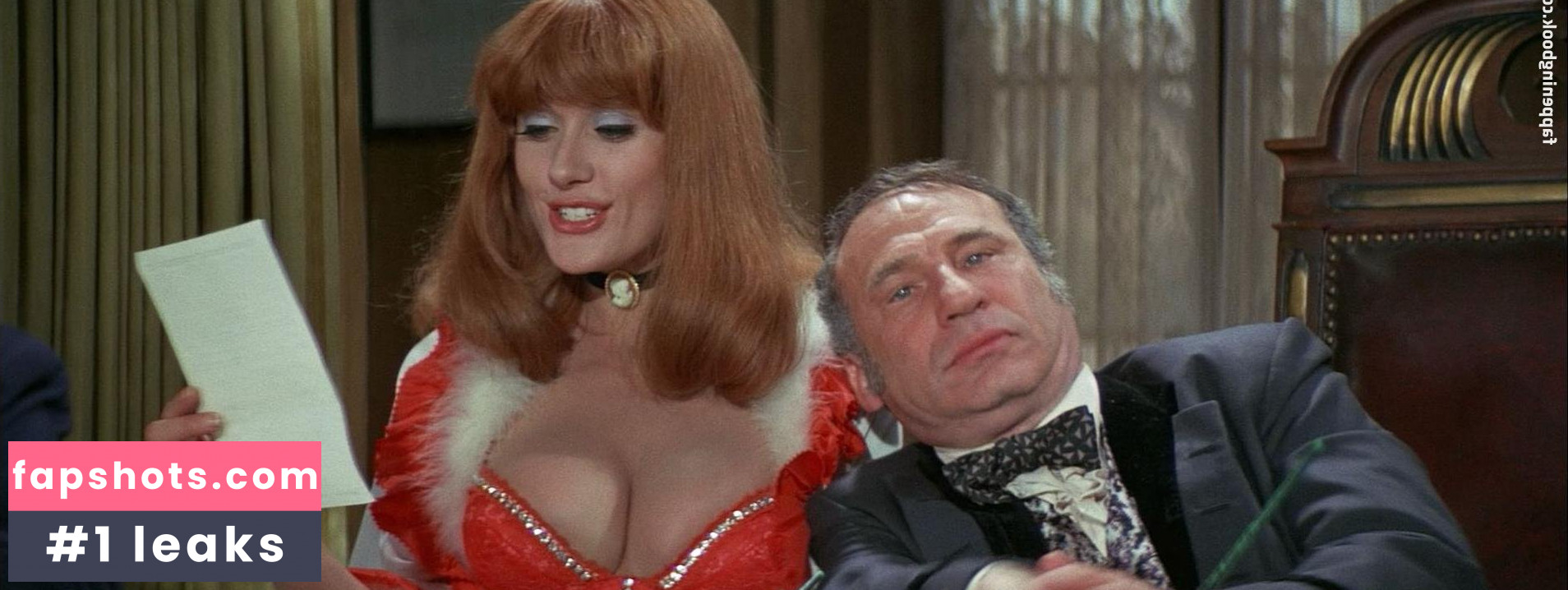 Robyn Hilton gallery photo #17