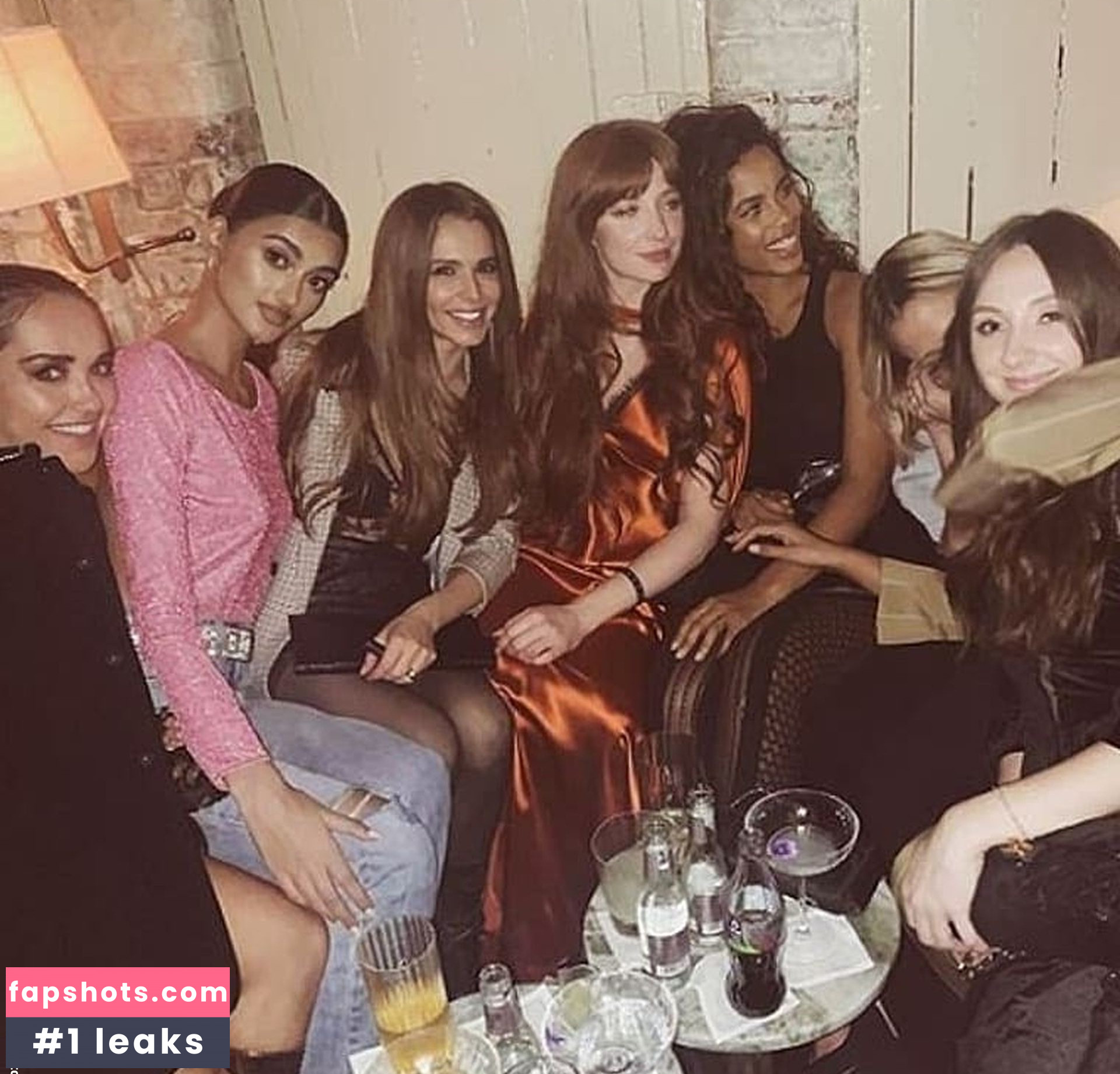 Rochelle Humes Nahé úniky fotek pouze od fanoušků #120 - Fapshots