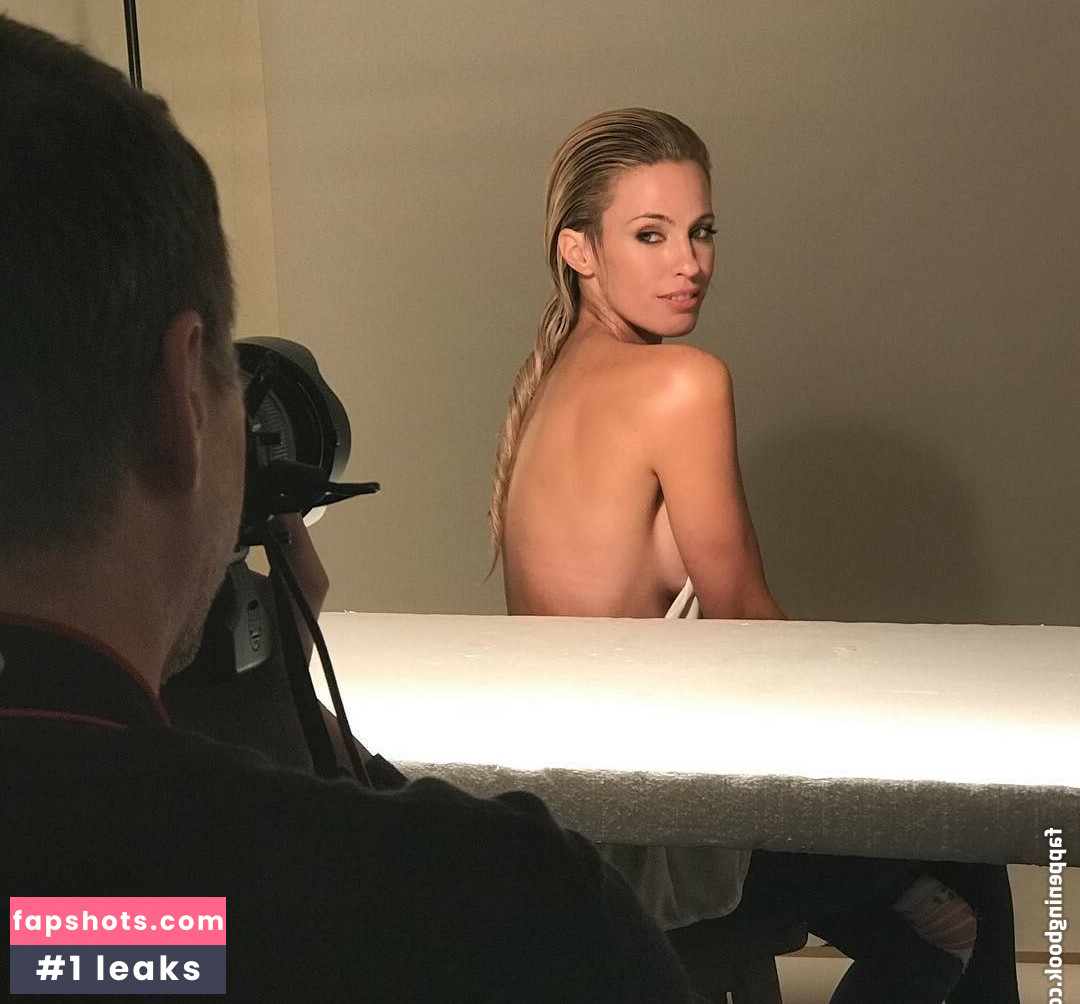 Rocio Guirao Diaz gallery photo #25