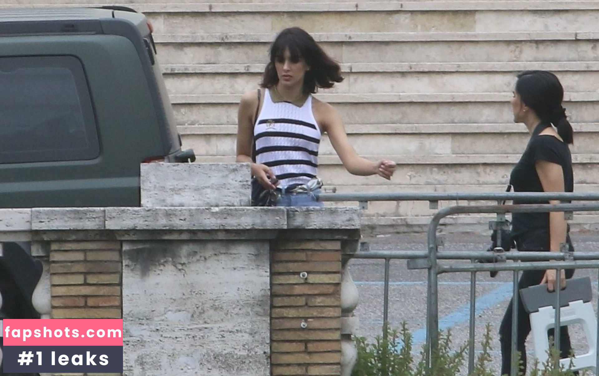 Rocio Munoz Morales Nude Leaks OnlyFans Photos #11 - LeakJerk