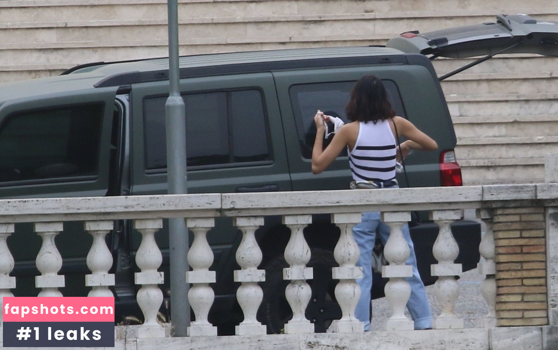 Rocio Munoz Morales Nude Leaks OnlyFans Photos #6 - LeakJerk