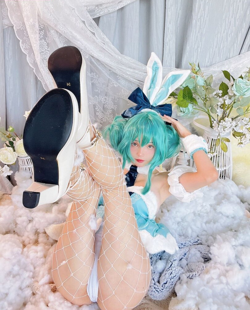 rocksy-light gallery photo #1768