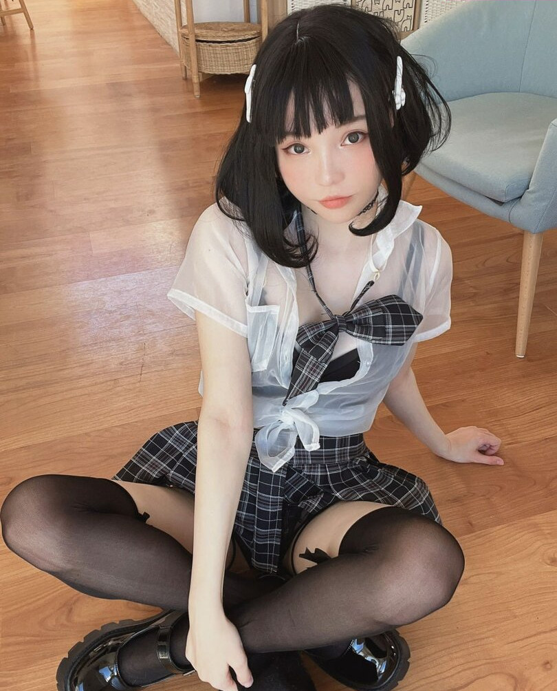 rocksy-light gallery photo #3650