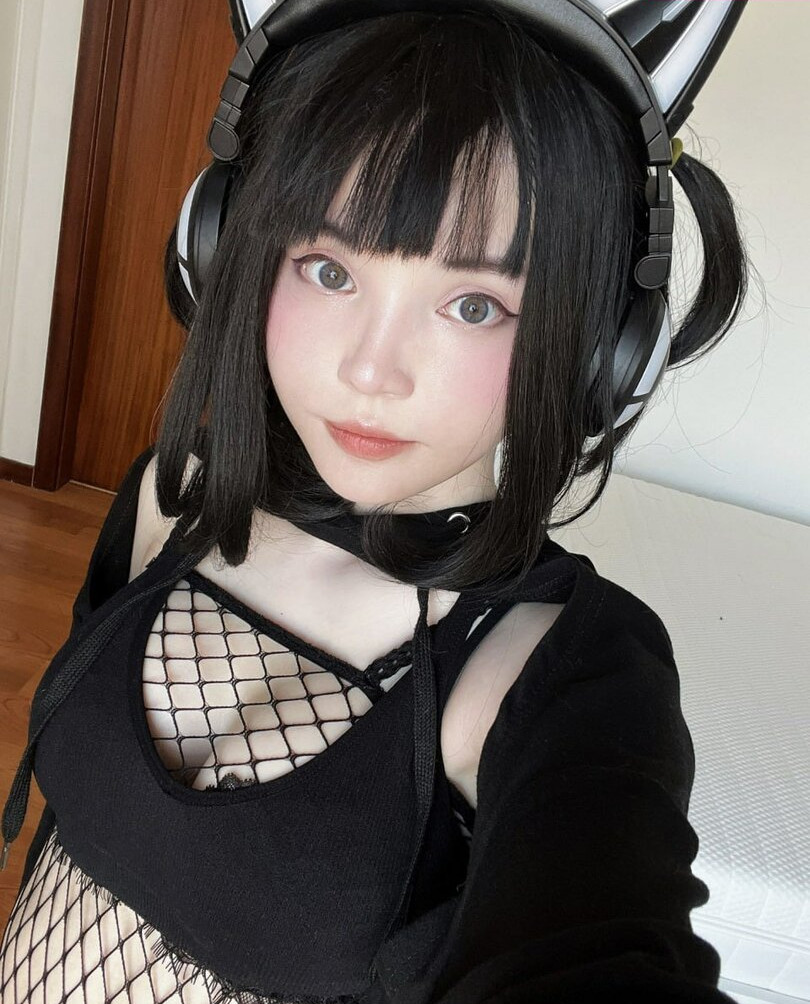 rocksy-light gallery photo #3837