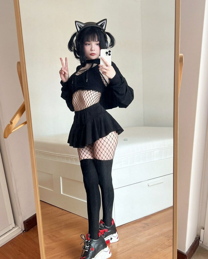 rocksy-light gallery photo #3847