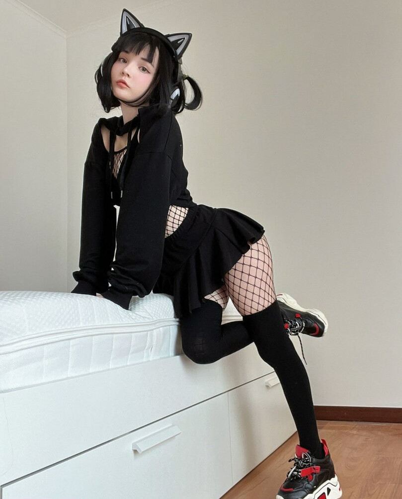 rocksy-light gallery photo #3848