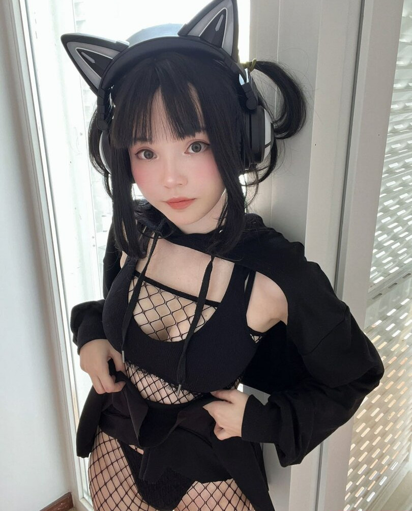 rocksy-light gallery photo #3850