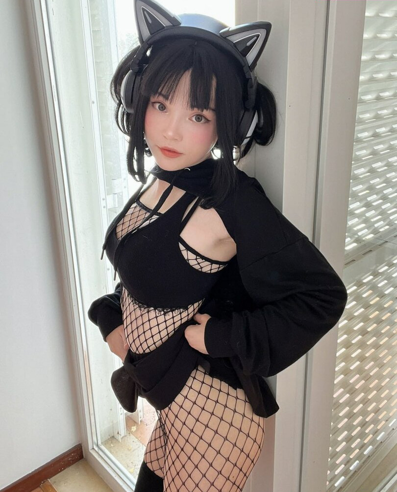 rocksy-light gallery photo #3854