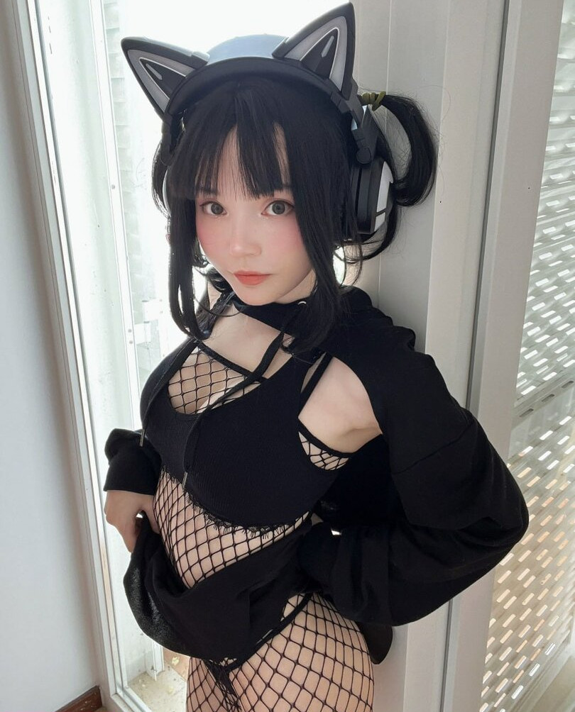 rocksy-light gallery photo #3856