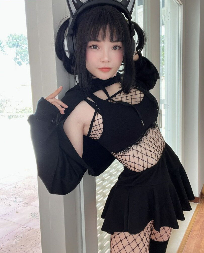 rocksy-light gallery photo #3858