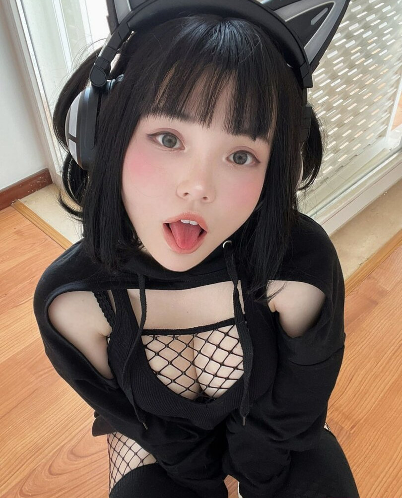 rocksy-light gallery photo #3860