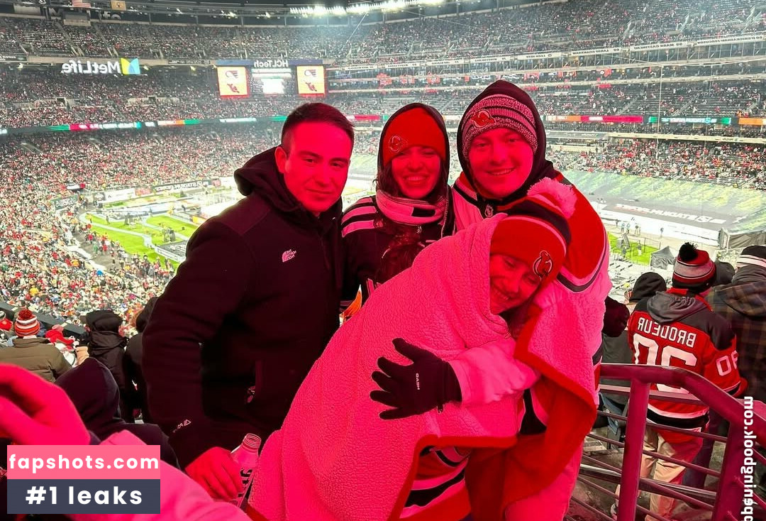 RockyIrelyn gallery photo #3