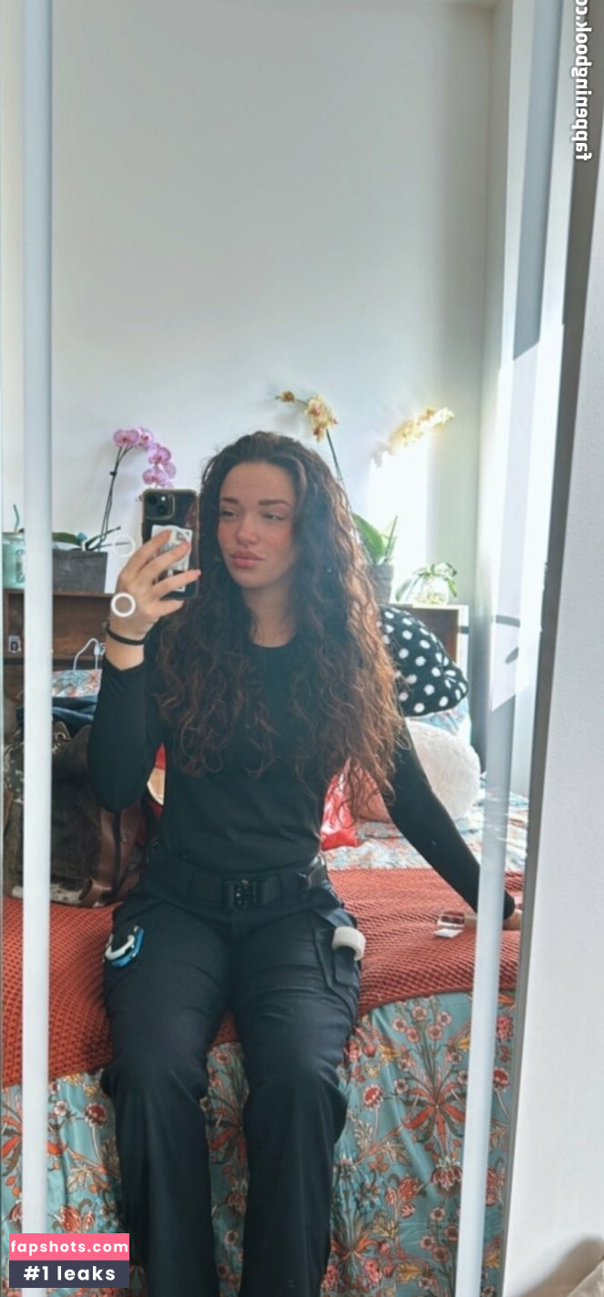 RockyIrelyn gallery photo #7