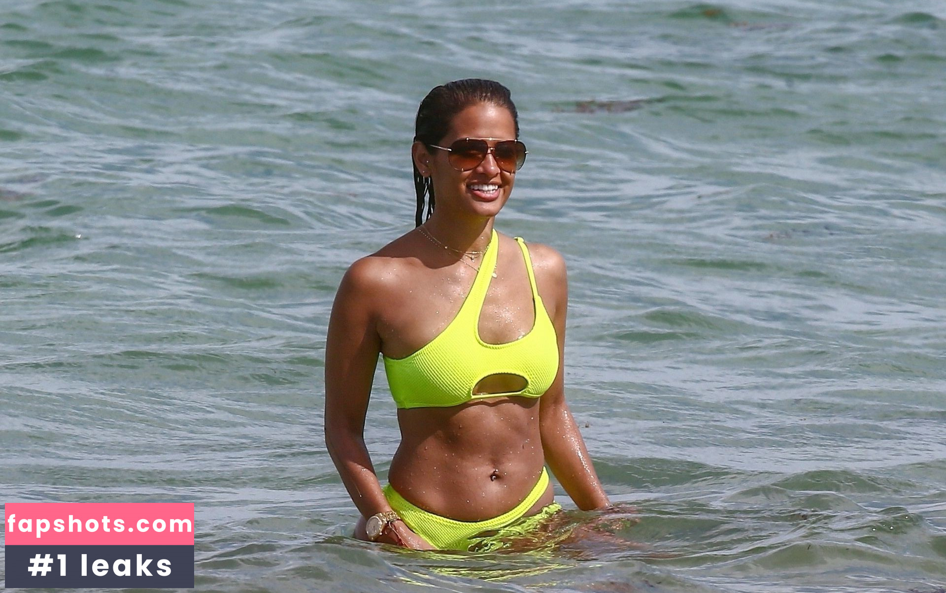 Rocsi Diaz gallery photo #15