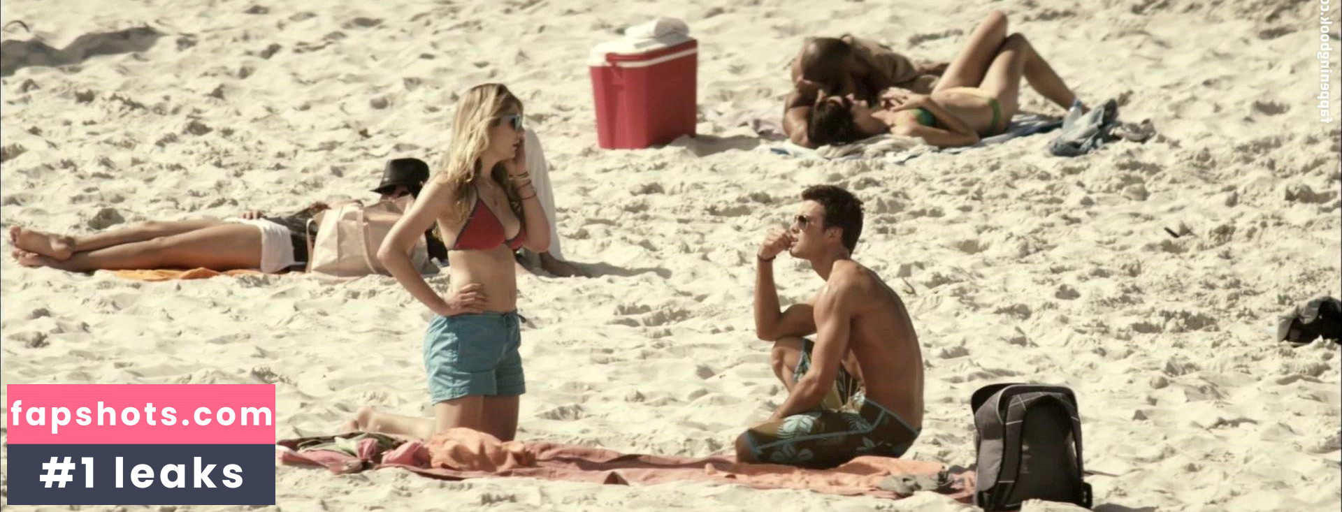 Roeline Daneel nude babe gallery