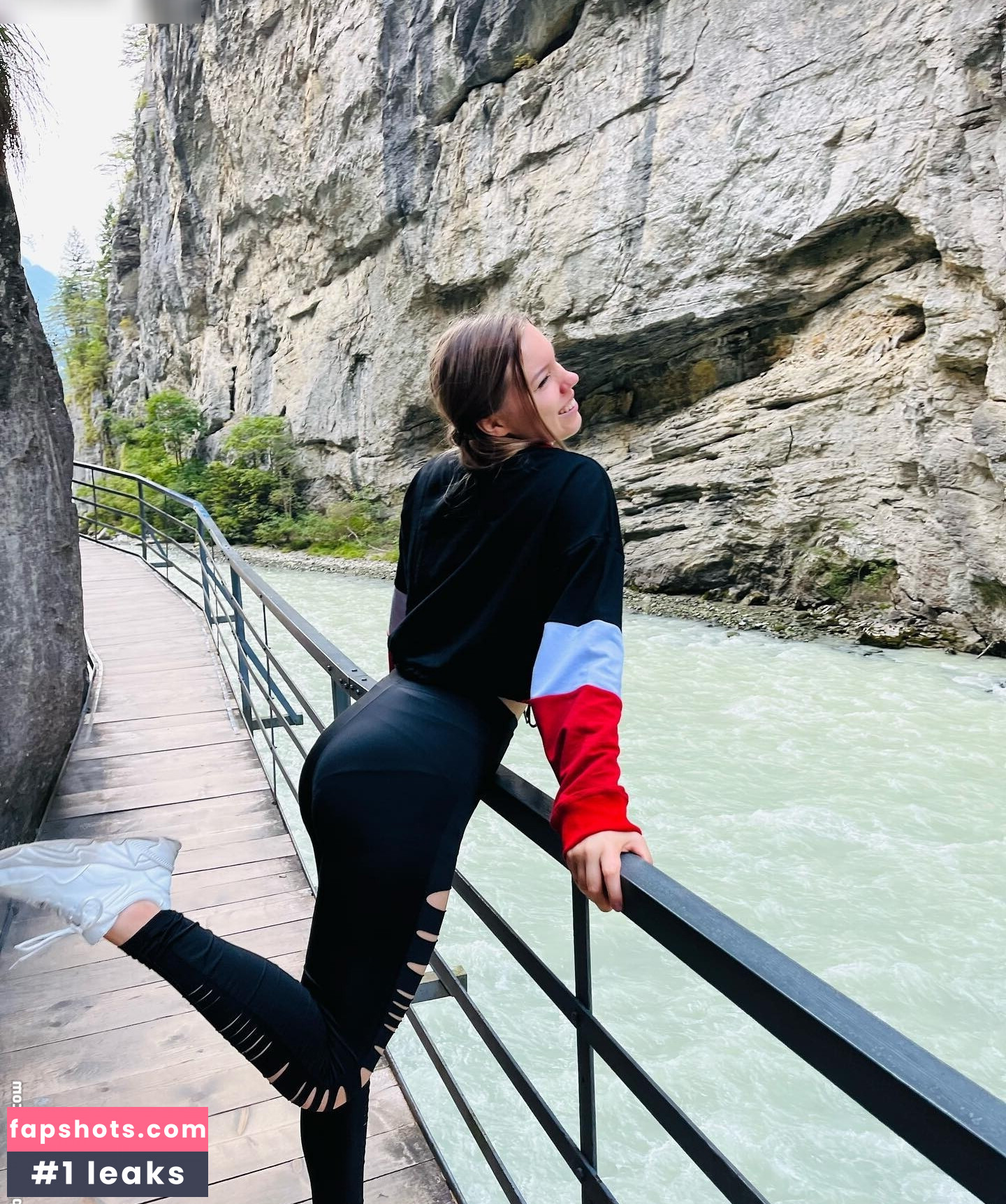 Roflgirl_ gallery photo #20