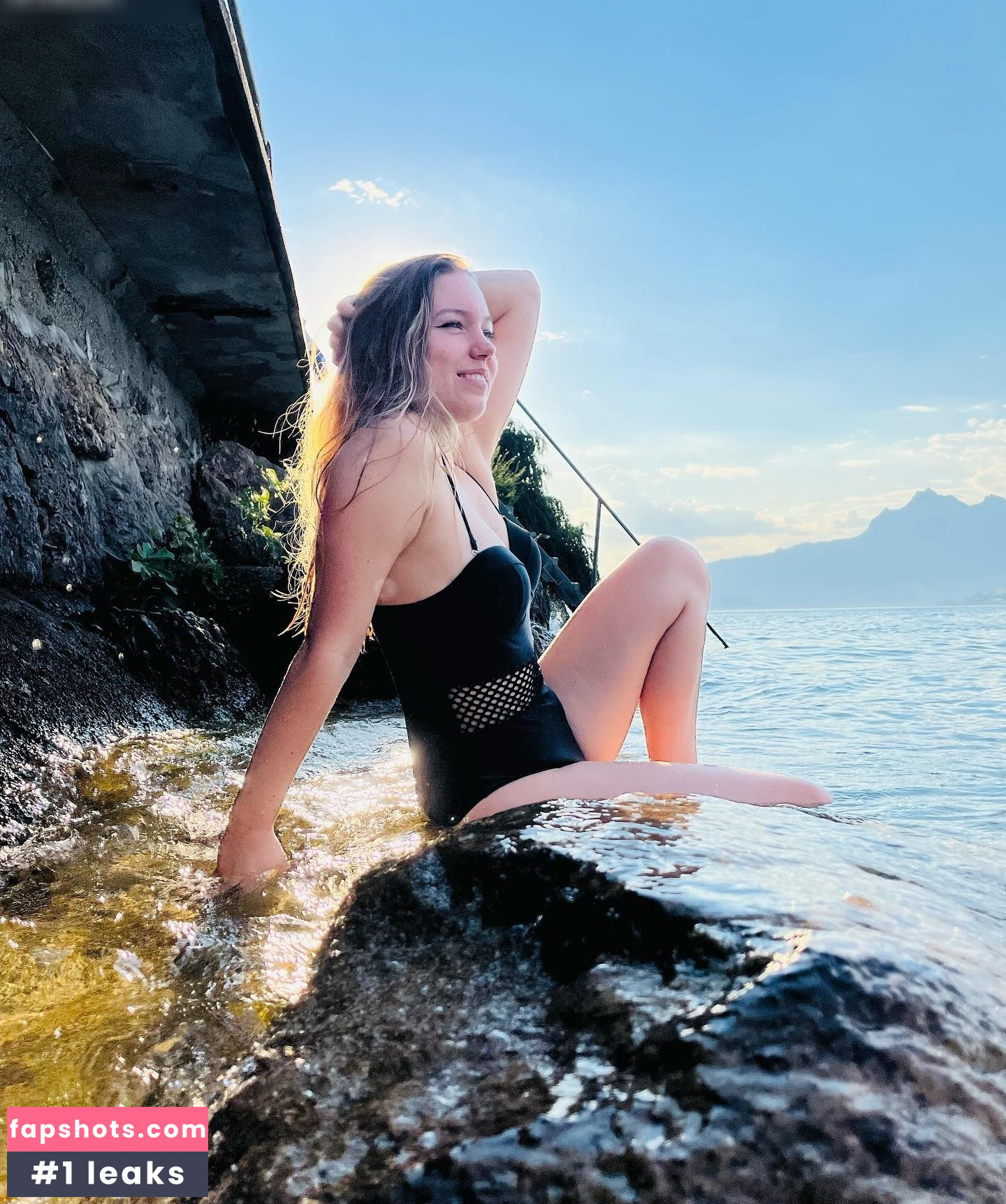 Roflgirl_ gallery photo #30