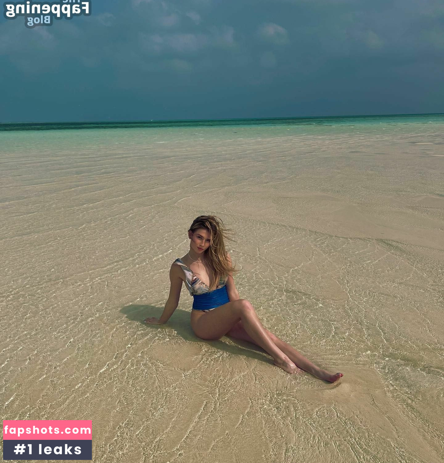 Roksana Węgiel gallery photo #30