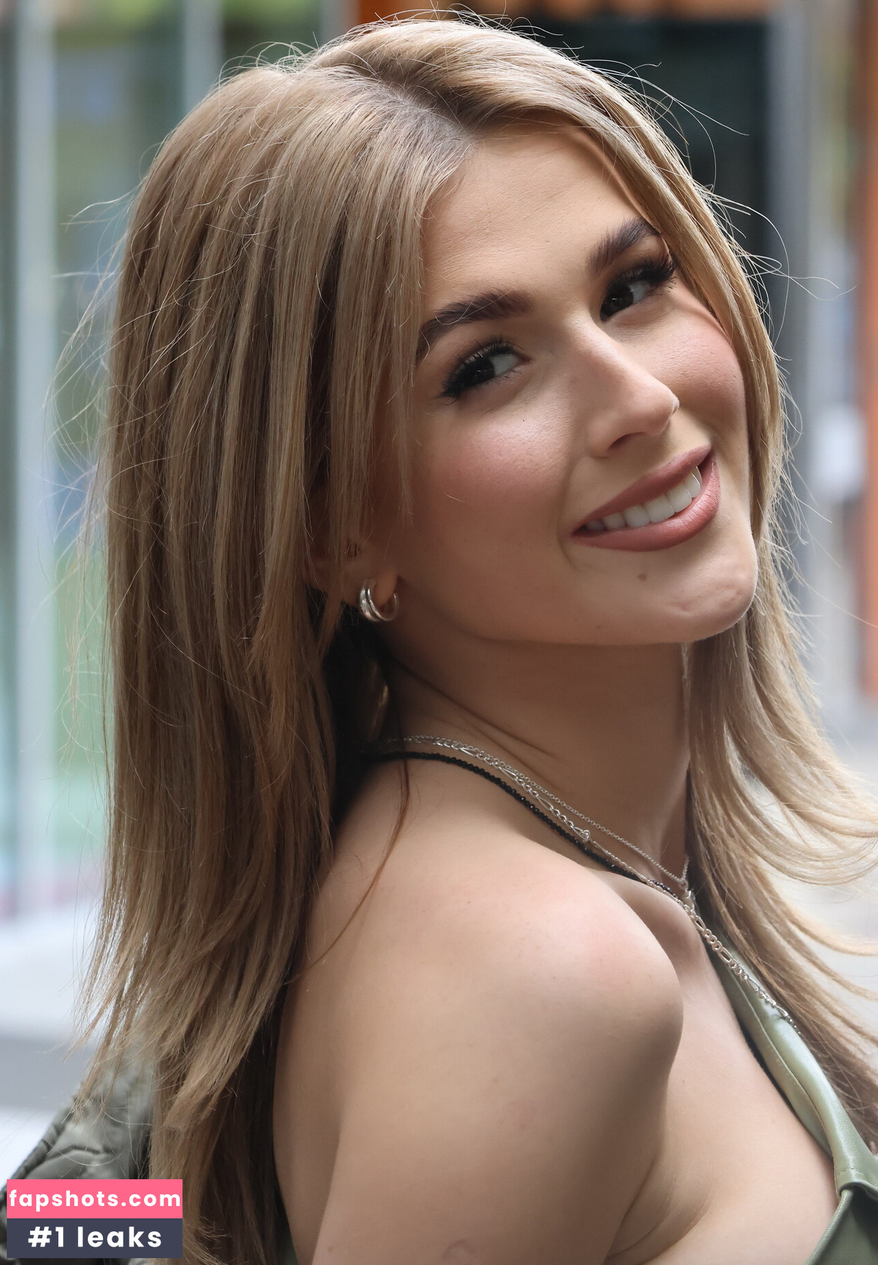 Roksana Węgiel gallery photo #100