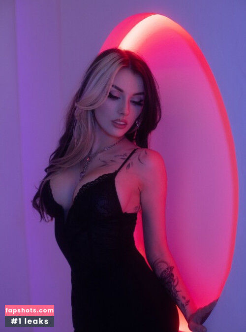 Rolyatistaylor gallery photo #573