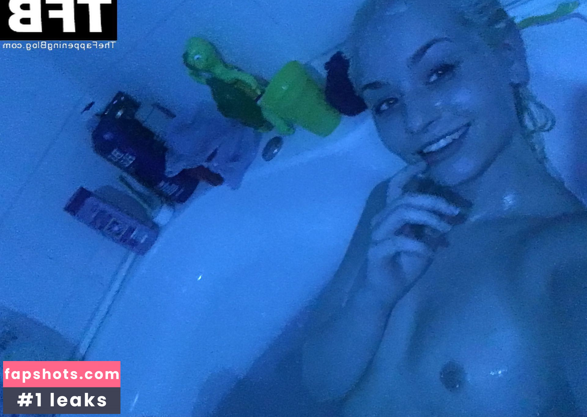 Romanie Smith Nahé úniky fotek pouze od fanoušků #200 - Fapshots