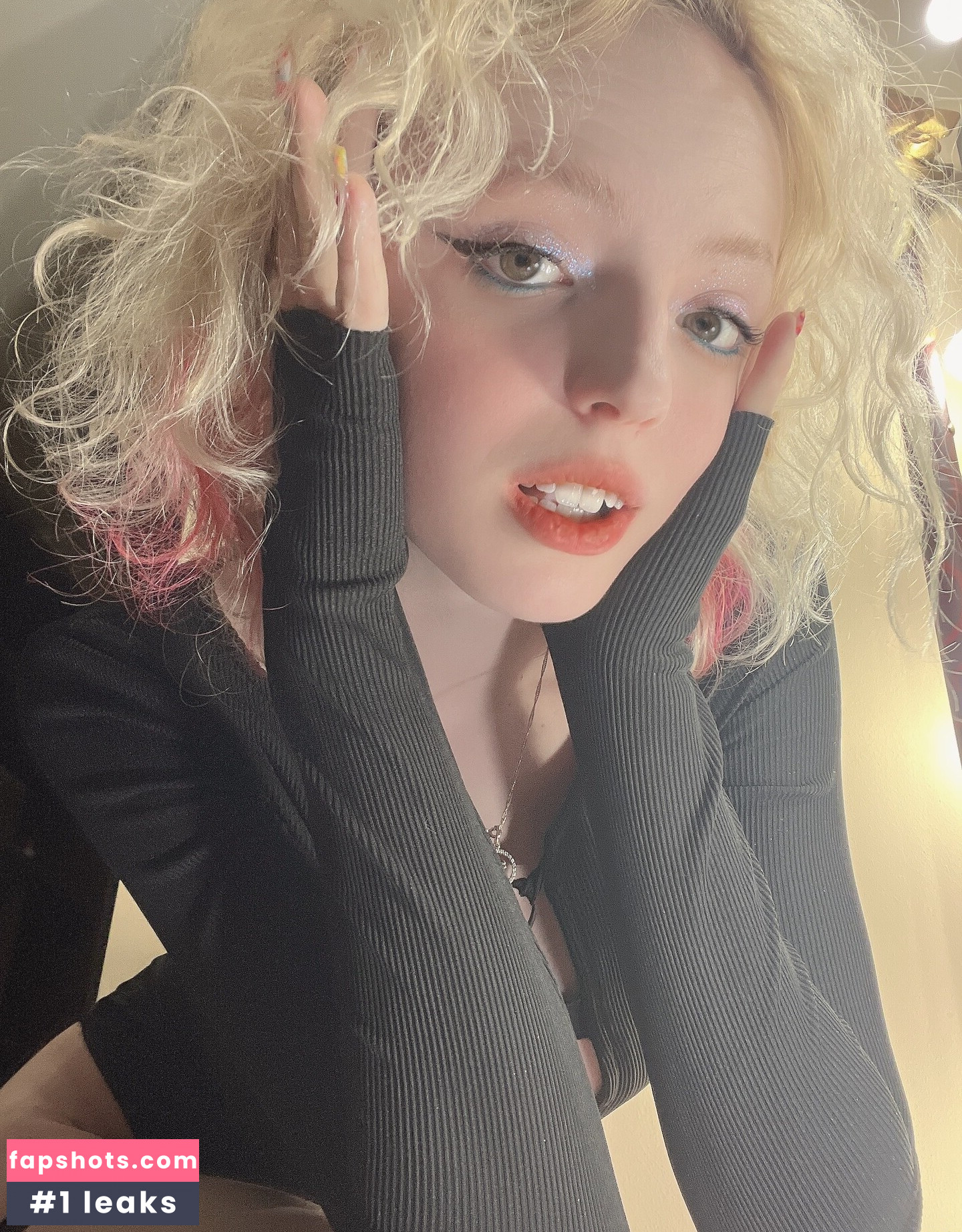 Romanowwa gallery photo #52