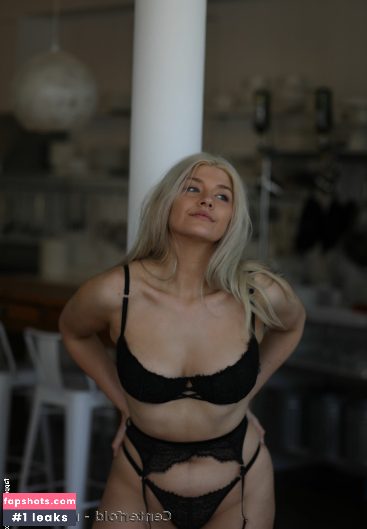 Romeecat gallery photo #28