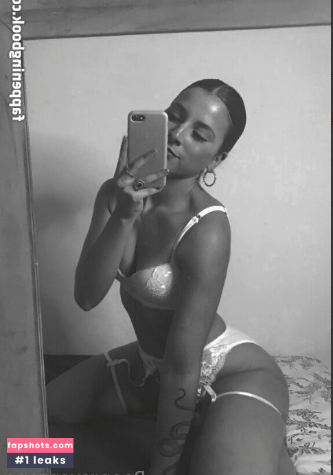 Romina Provenzano gallery photo #38