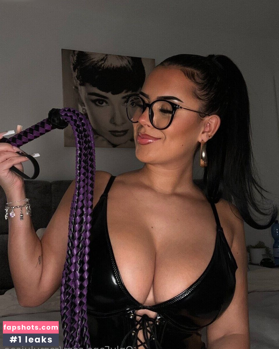 Romy Luisa Nude Leaks OnlyFans Photos #17 - LeakJerk