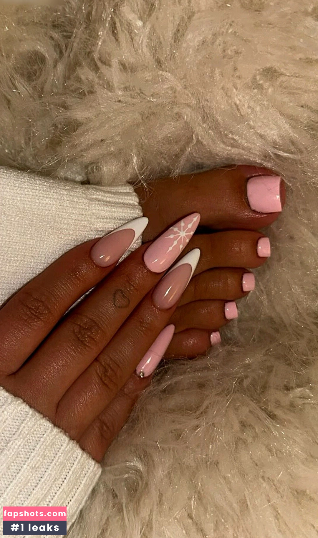 Romy Luisa Nude Leaks OnlyFans Photos #9 - LeakJerk